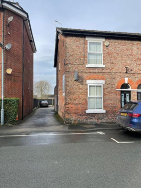 Comfy 1BD Retreat in the Heart of Alderley Edge